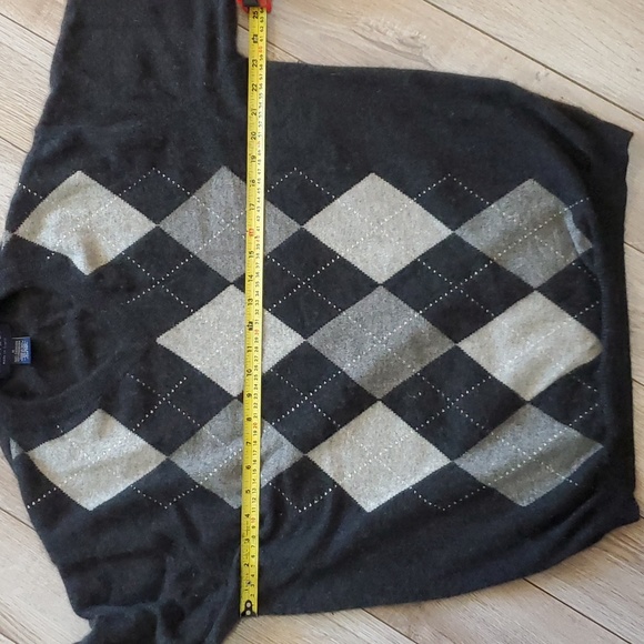 Hathaway Platinum Cashmere Argyle Sweater - Picture 7 of 10
